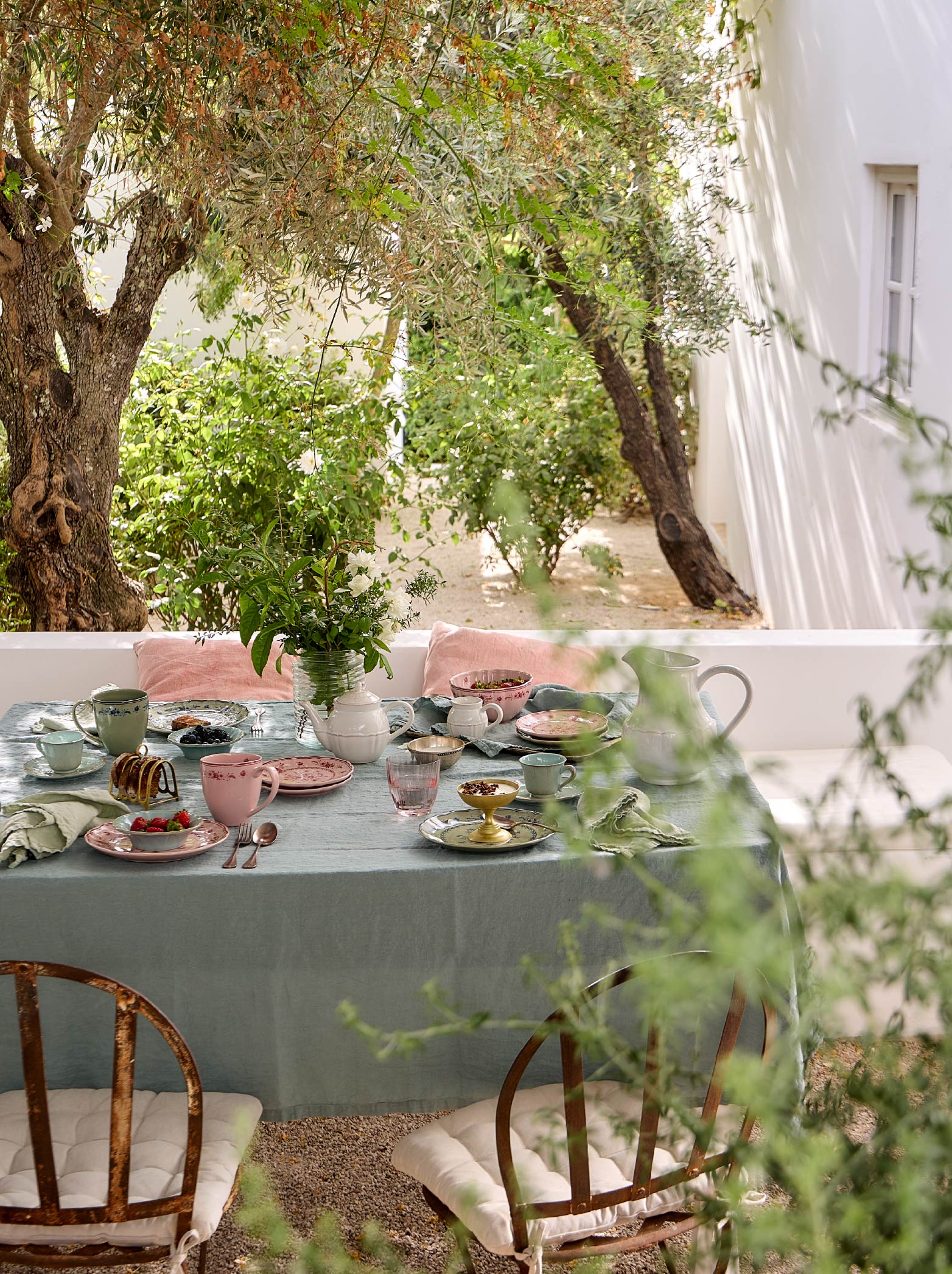 Alfresco Gatherings
